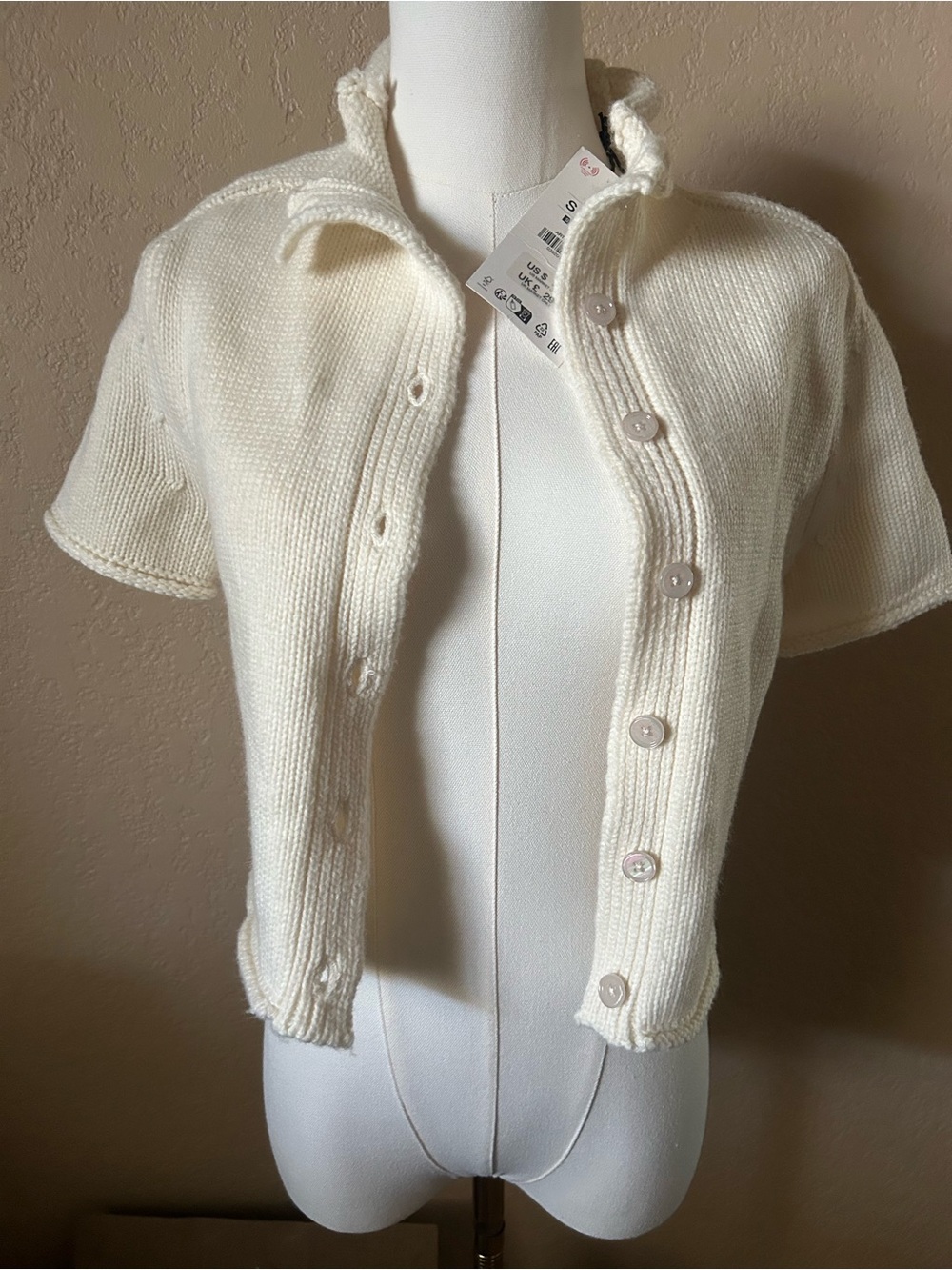 NWT $28 Zara Cream Short-Sleeve Button-Up Sweater Cardigan